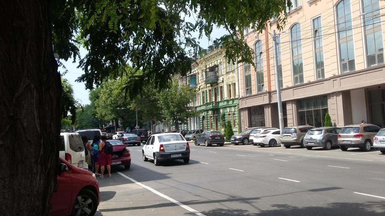 Apartment On Velyka Arnauts'Ka Str Odessa Exterior foto